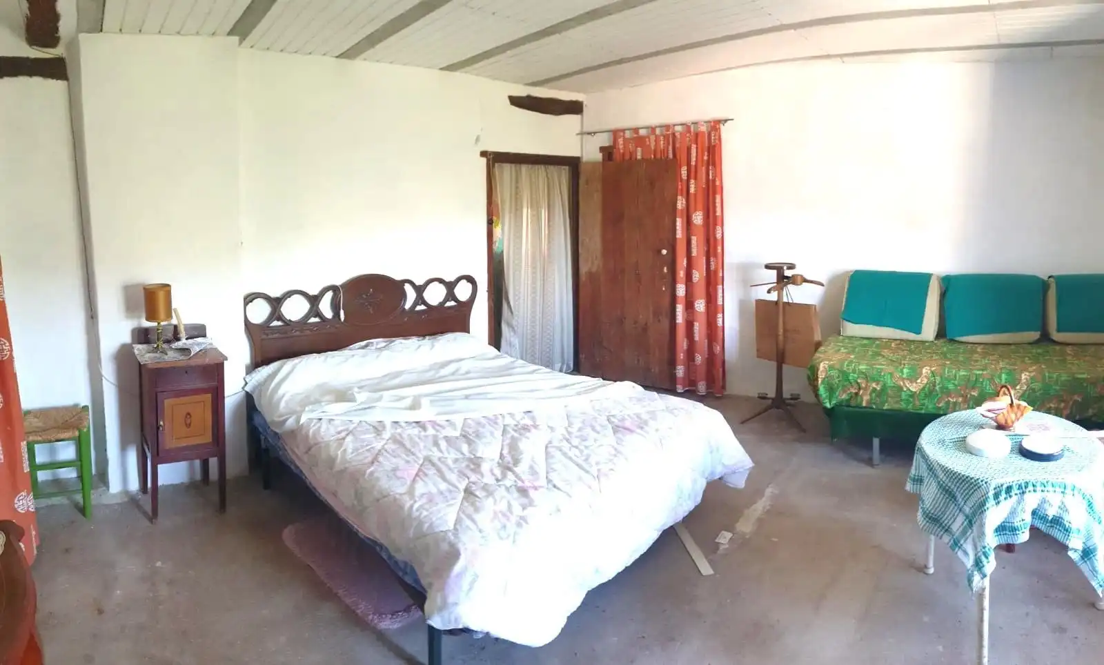 Habitación de Finca rústica en venta en Castejón de las Armas con Terraza, Trastero y Amueblado