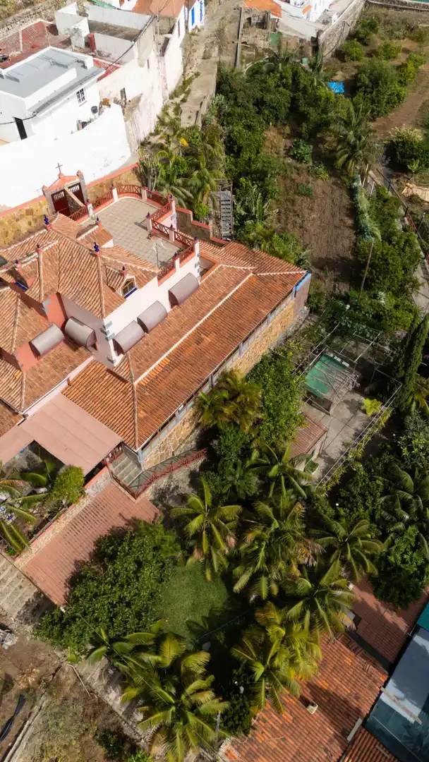 Vista exterior de Casa o xalet en venda en Icod de los Vinos amb Jardí privat, Terrassa i Traster