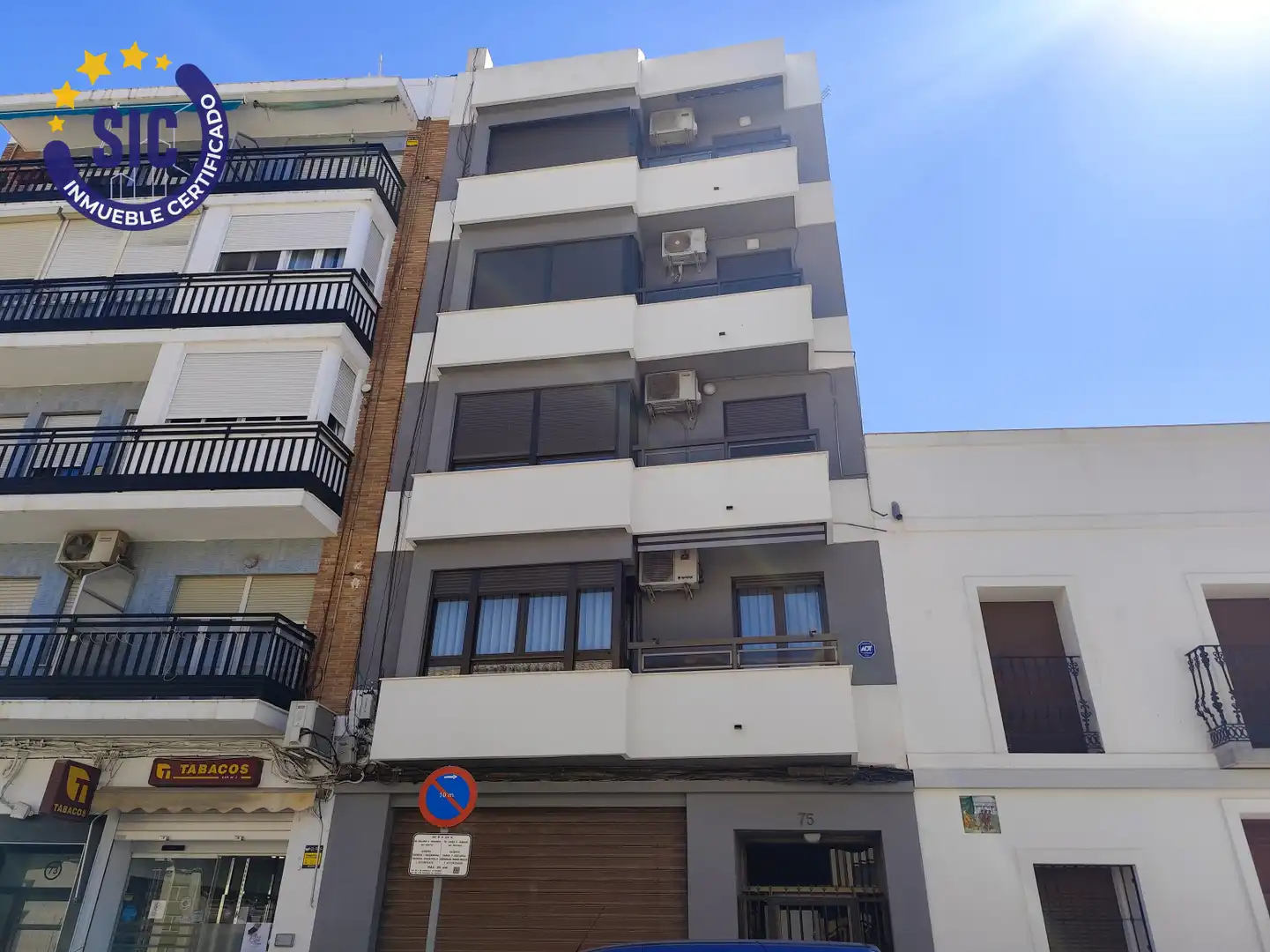 Vista exterior de Local en venta en Valencia