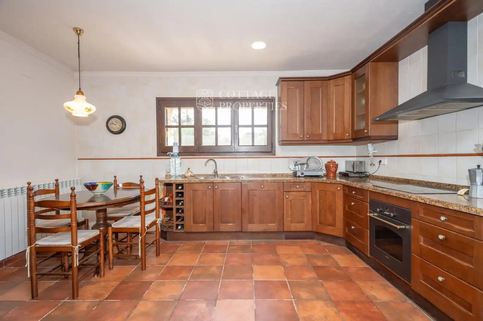 Cocina de Finca rústica en venta en Aguilar de Segarra con Calefacción