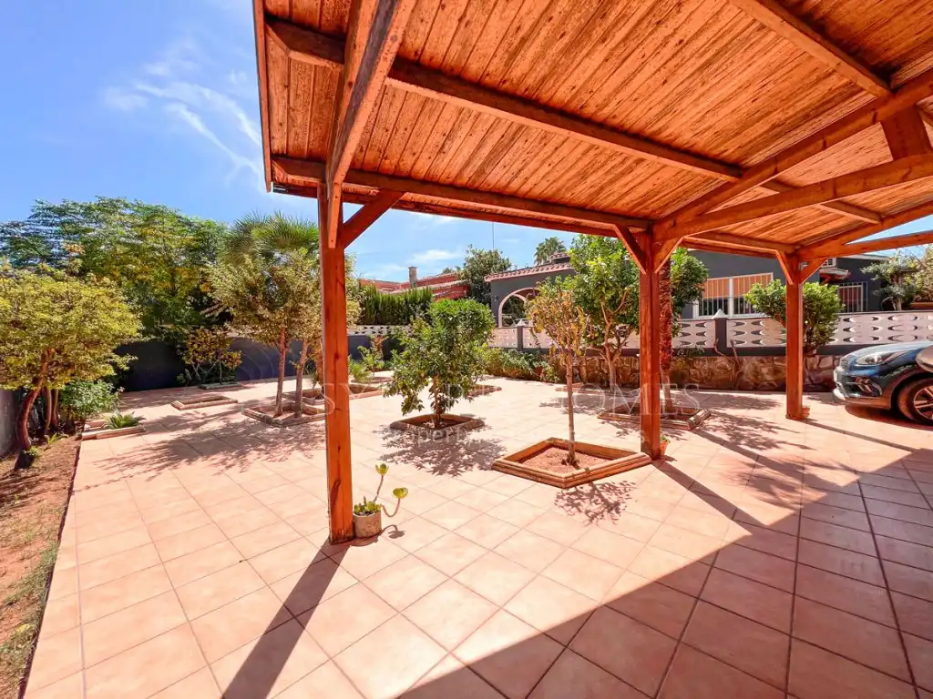 Casa amb piscina en venda a Carretera de las Marinas, imagen 36
