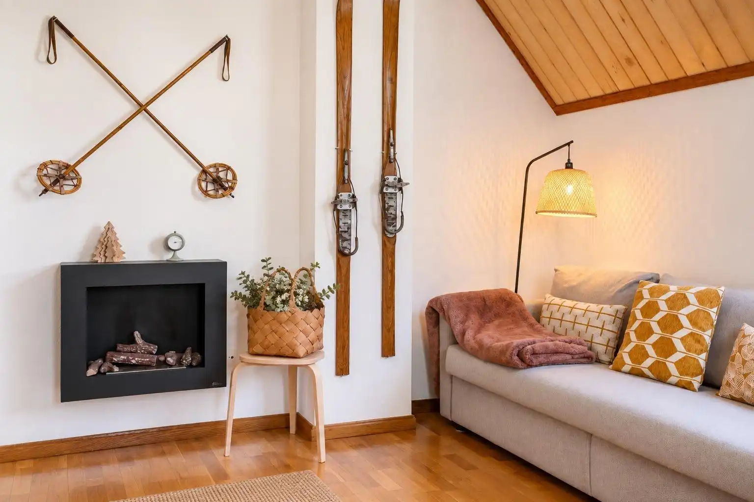 Wohnzimmer von Wohnung zum Verkauf in Jaca mit Heizung, Parkett und Abstellraum