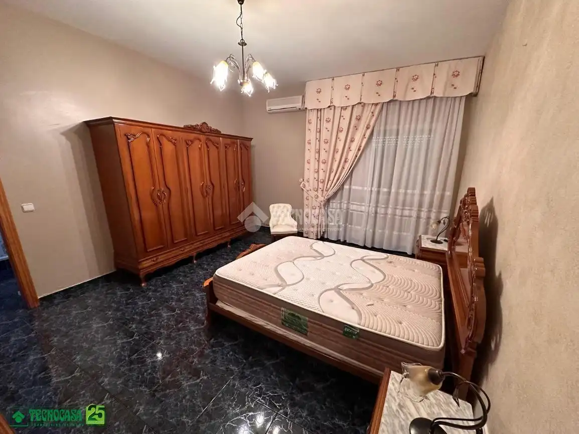 Habitación de Casa adosada en venta en La Solana   con Terraza