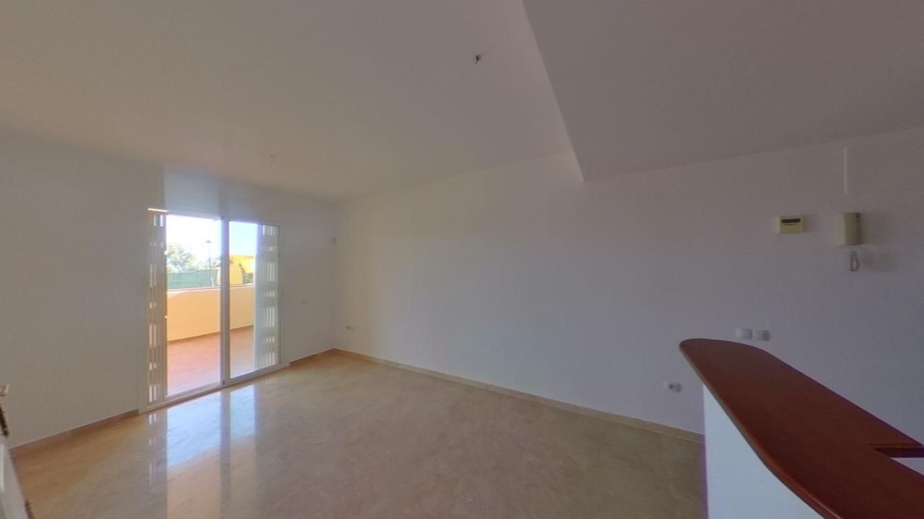 Sala d'estar de Apartament de lloguer en Manilva amb Piscina