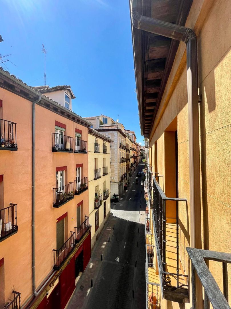 Exterior view of Flat for sale in  Madrid Capital  with Air Conditioner, Heating and Furnished