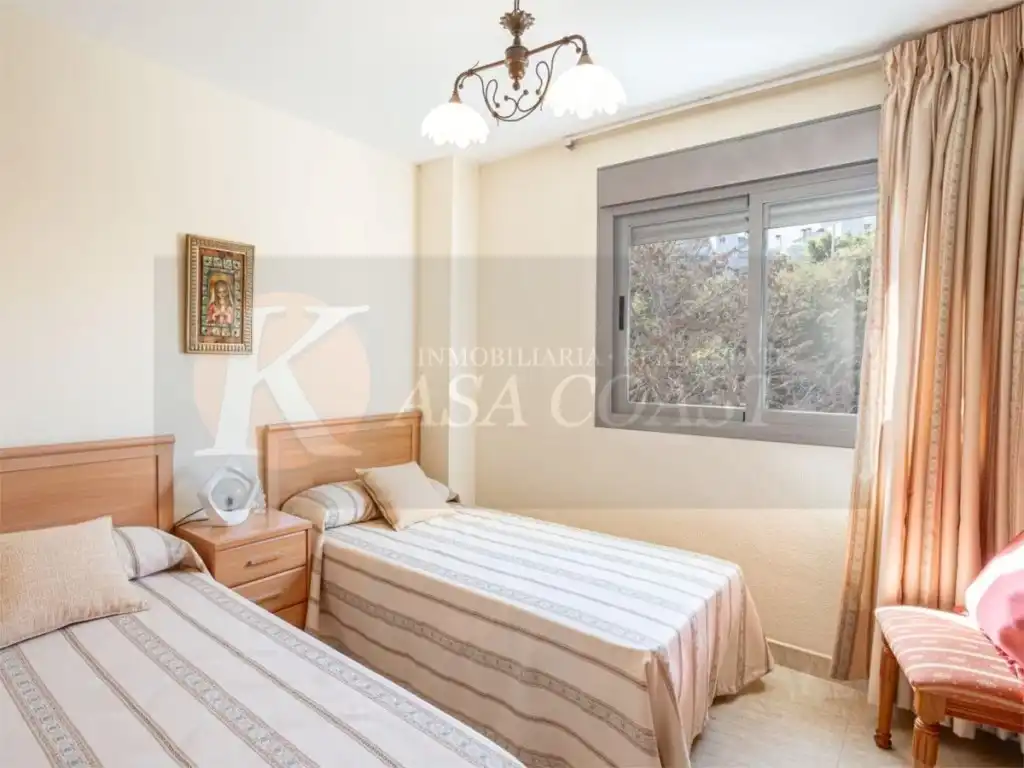 Bedroom of Flat for sale in Fuengirola  with Air Conditioner, Private garden and Terrace