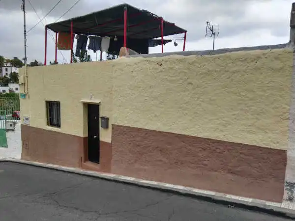 Casa adosada en venda a HOYA (LA), Centro
