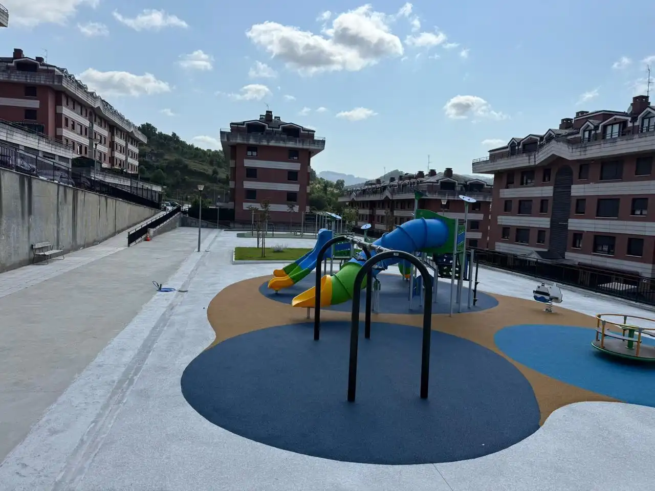 Terrace of Flat for sale in Castro-Urdiales  with Heating, Furnished and Community pool
