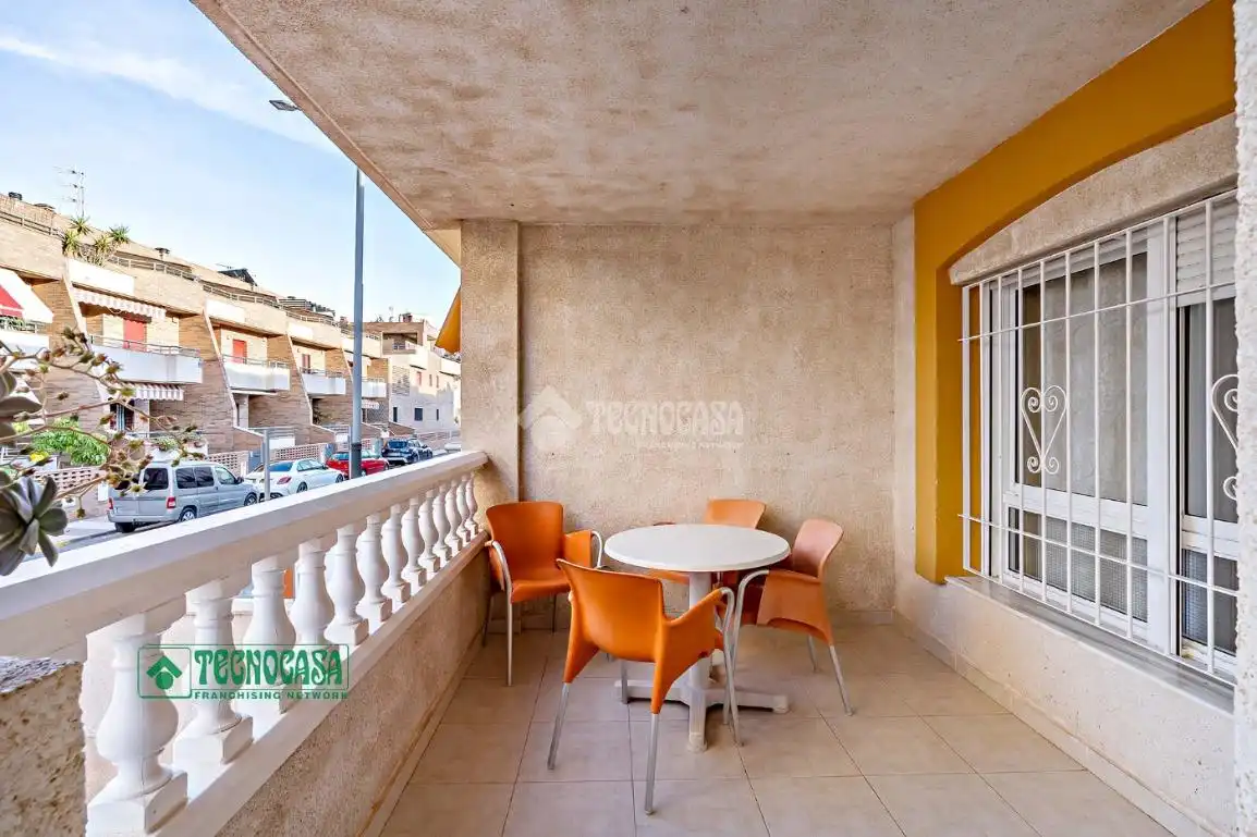 Maison avec terrasse à vendre à Calle Jordi Tarrés, imagen 2