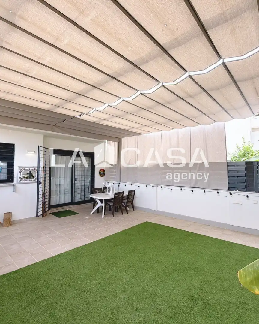 Adosado con jardín en venta en Entrenúcleos, imagen 27
