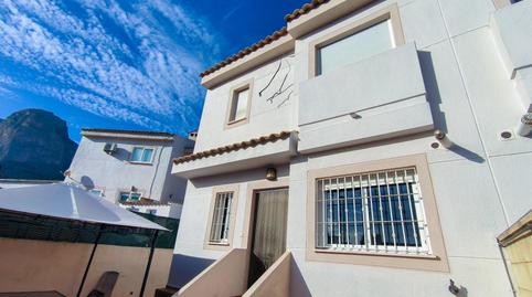 Foto 2 de Casa adosada en venda a Polop, Alicante