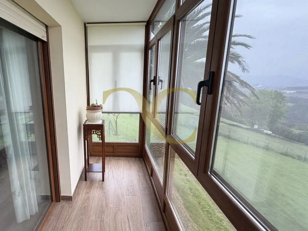 Casa o xalet en venda en Navia amb Calefacció, Jardí privat i Traster