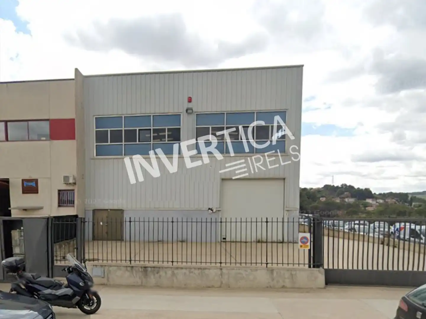 Nau industrial de lloguer a Abrera