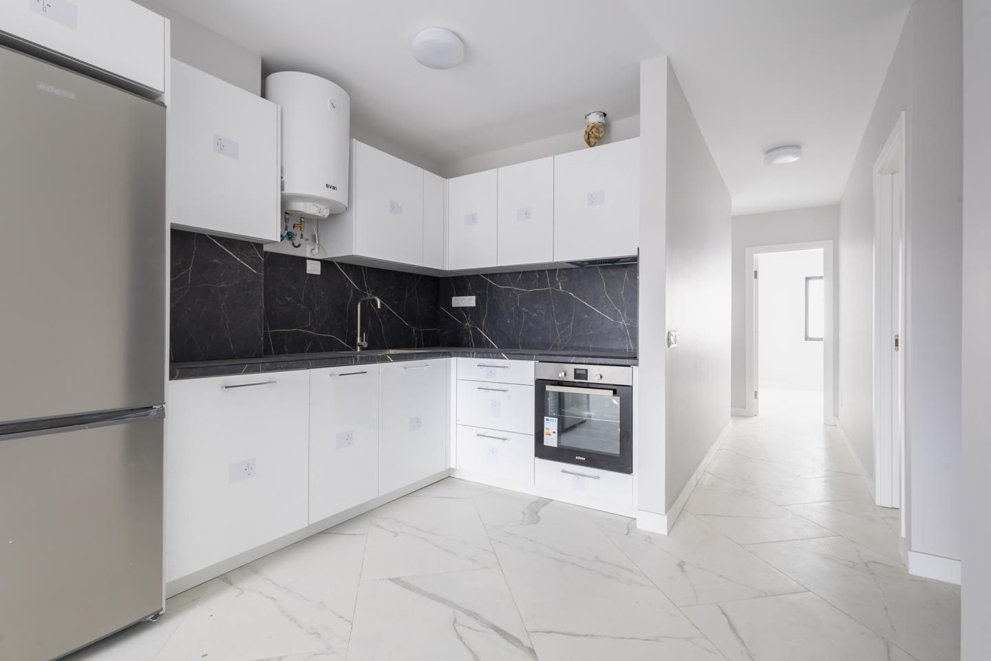 Flat for sale in De La Orotava, San Isidro