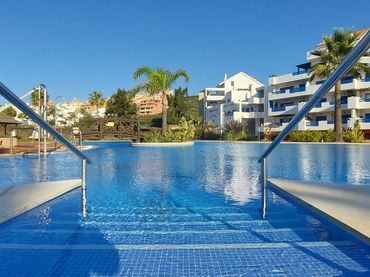 Mini appartamento con piscina in vendita a Ur Duquesa Suites Golf and Gardens