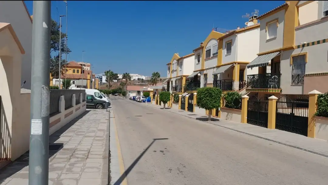 Vista exterior de Casa adosada en venta en Algarrobo con Calefacción, Jardín privado y Terraza