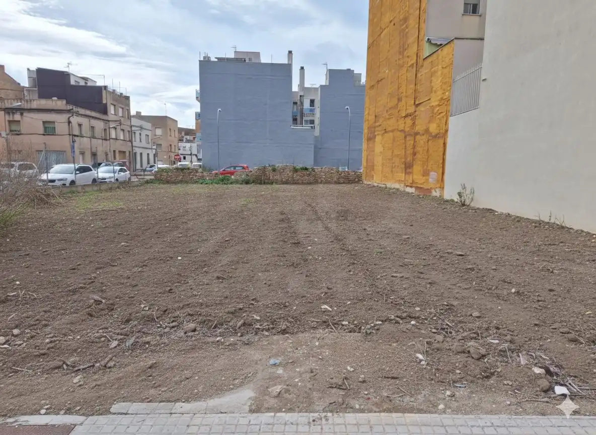 Terrenys i solars en venda a Carrer de Barcelona 5