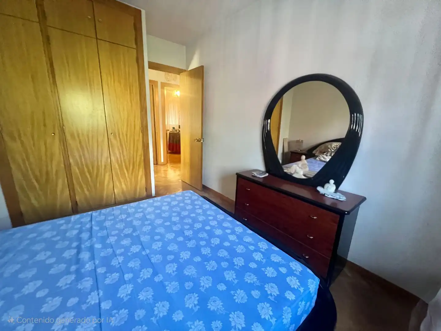 Habitación de Casa adosada en venta en Madrid con Aire acondicionado, Calefacción y Jardín privado