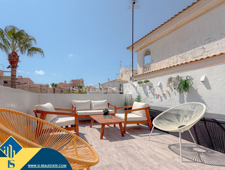 Terrassa de Àtic en venda en Torrevieja amb Terrassa, Moblat i Piscina comunitària