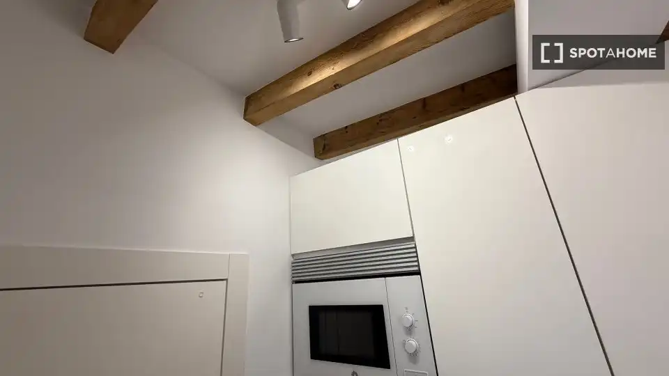 Kitchen of Flat for rent in Barcelona  with Air Conditioner, Heating and Furnished