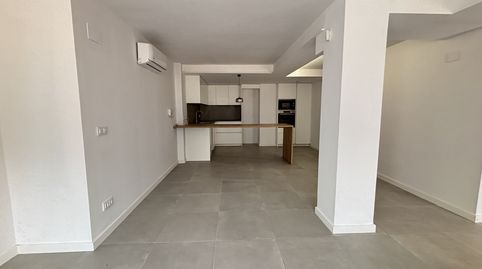 Foto 2 de Piso en venta en Carrer del Castell de Solterra, 17, Montilivi, Girona Capital