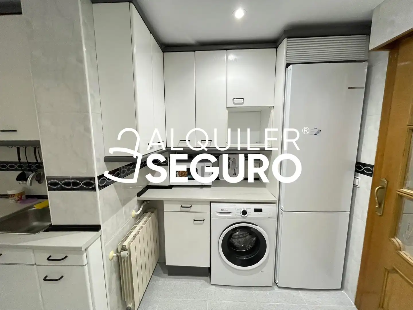 Cuina de Pis de lloguer en Madrid amb Aire condicionat, Calefacció i Terrassa