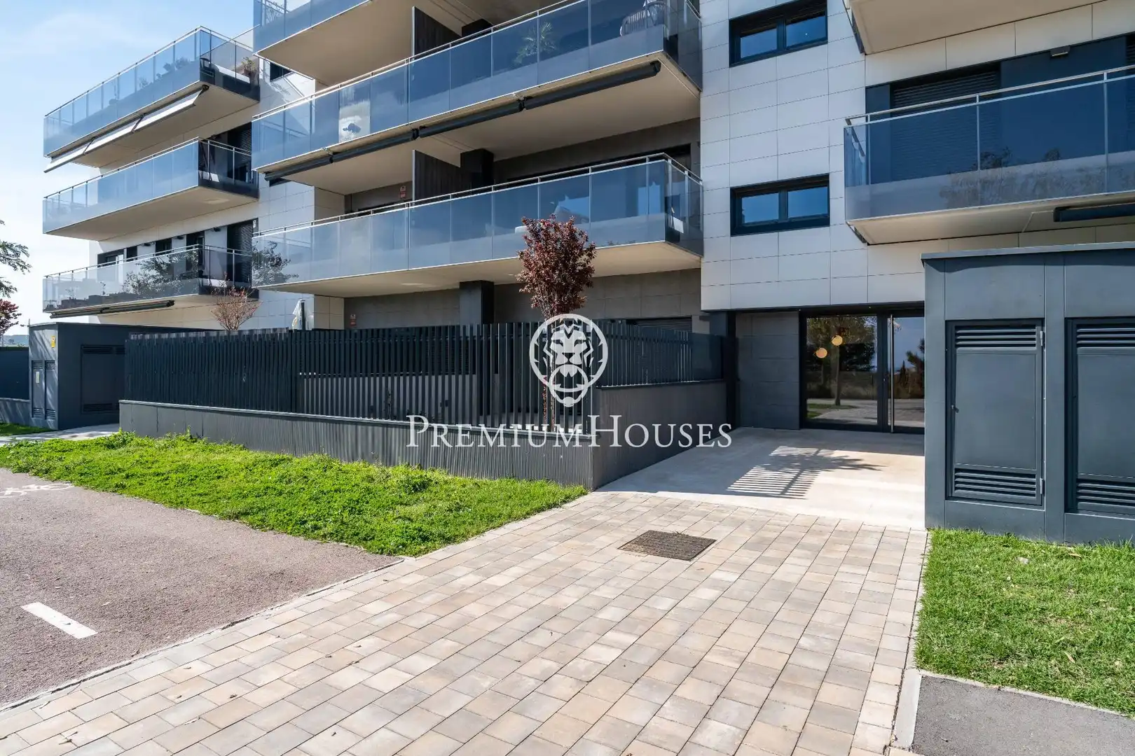 Terrassa de Planta baixa en venda en Sitges amb Aire condicionat, Calefacció i Jardí privat