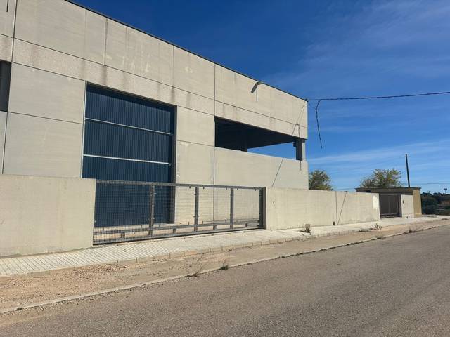 Nave industrial en Alquiler en Calle Atalaya en Villargordo del Cabriel