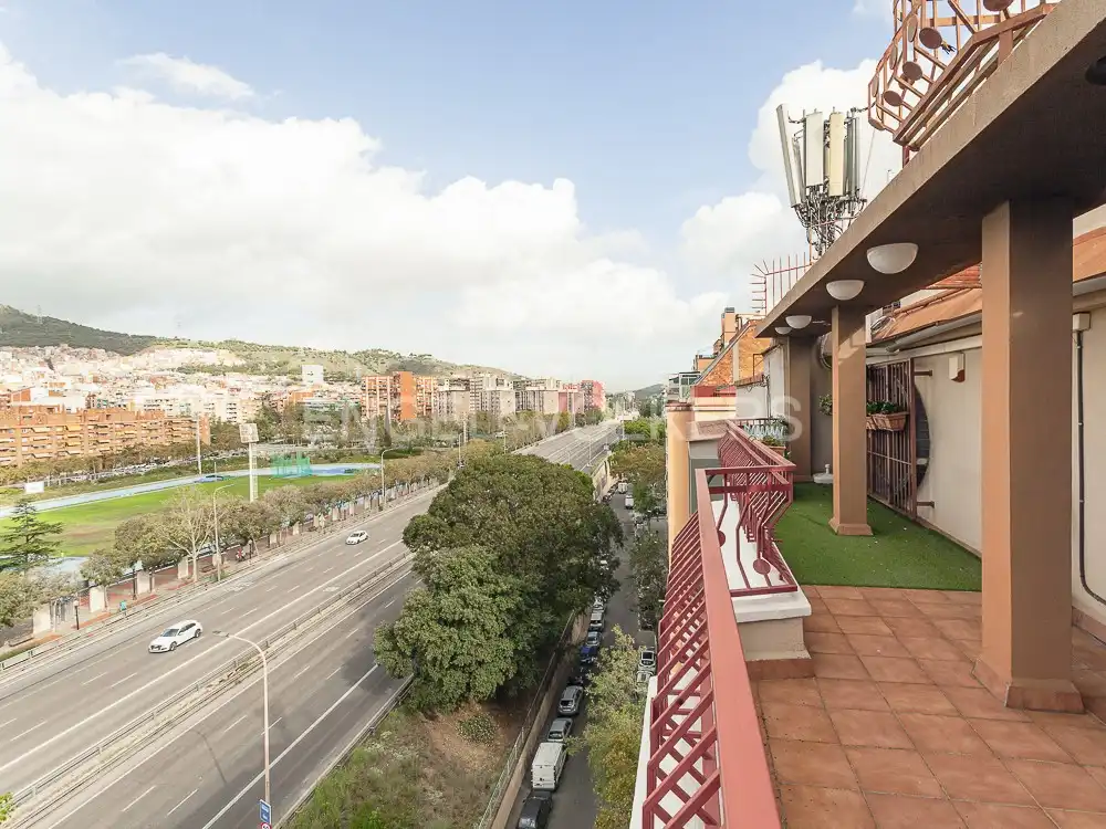 Terrasse von Dachboden zum Verkauf in Barcelona mit Klimaanlage, Heizung und Terrasse