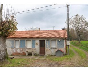 Vista exterior de Casa o xalet en venda en Sobrado (A Coruña) amb Jardí privat