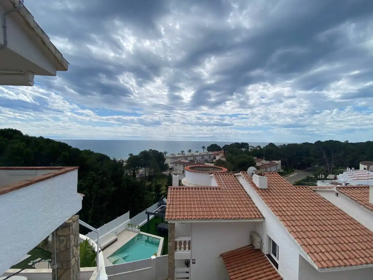 Vista exterior de Casa adosada en venta en Mont-roig del Camp con Aire acondicionado, Parquet y Terraza