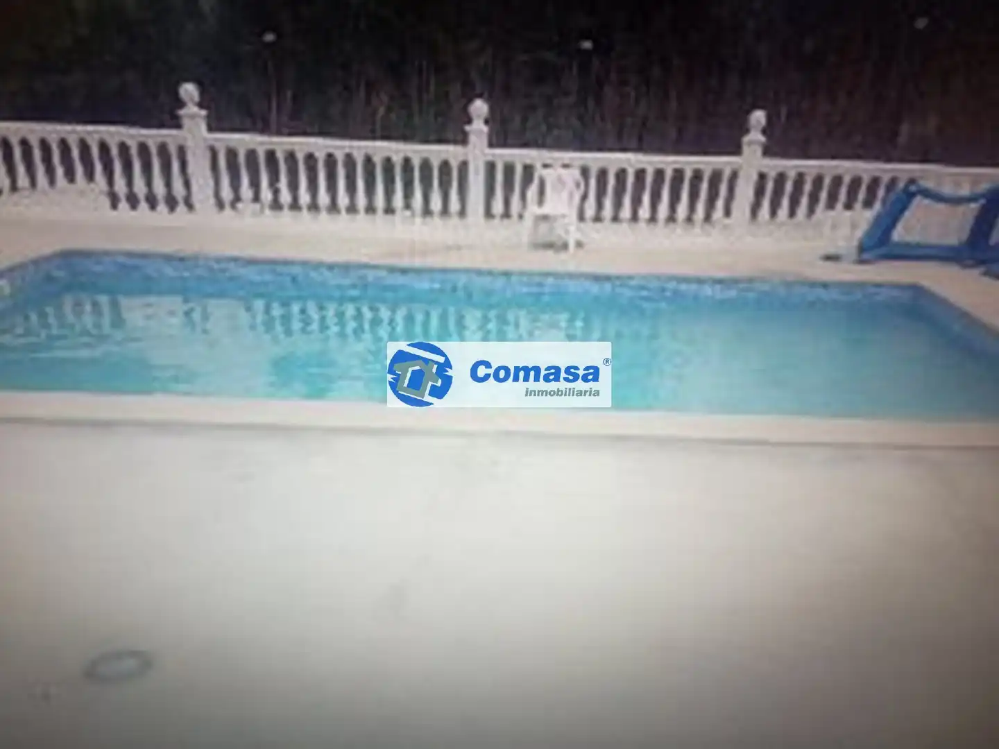 Xalet amb piscina en venda a Torredonjimeno
