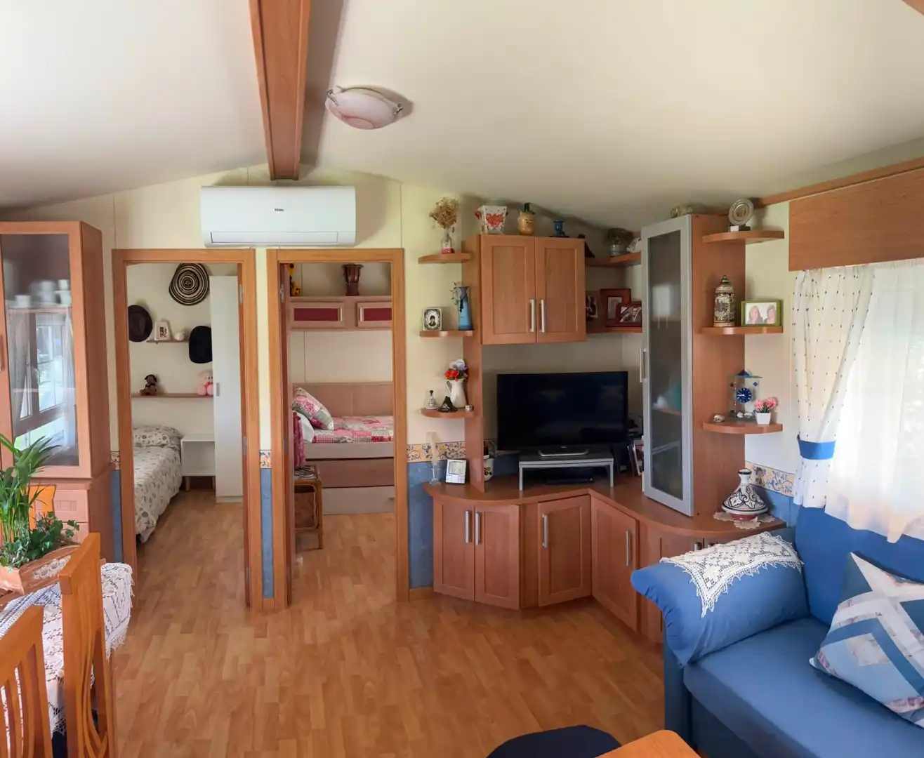 Sala d'estar de Casa o xalet en venda en Agoncillo amb Aire condicionat i Moblat