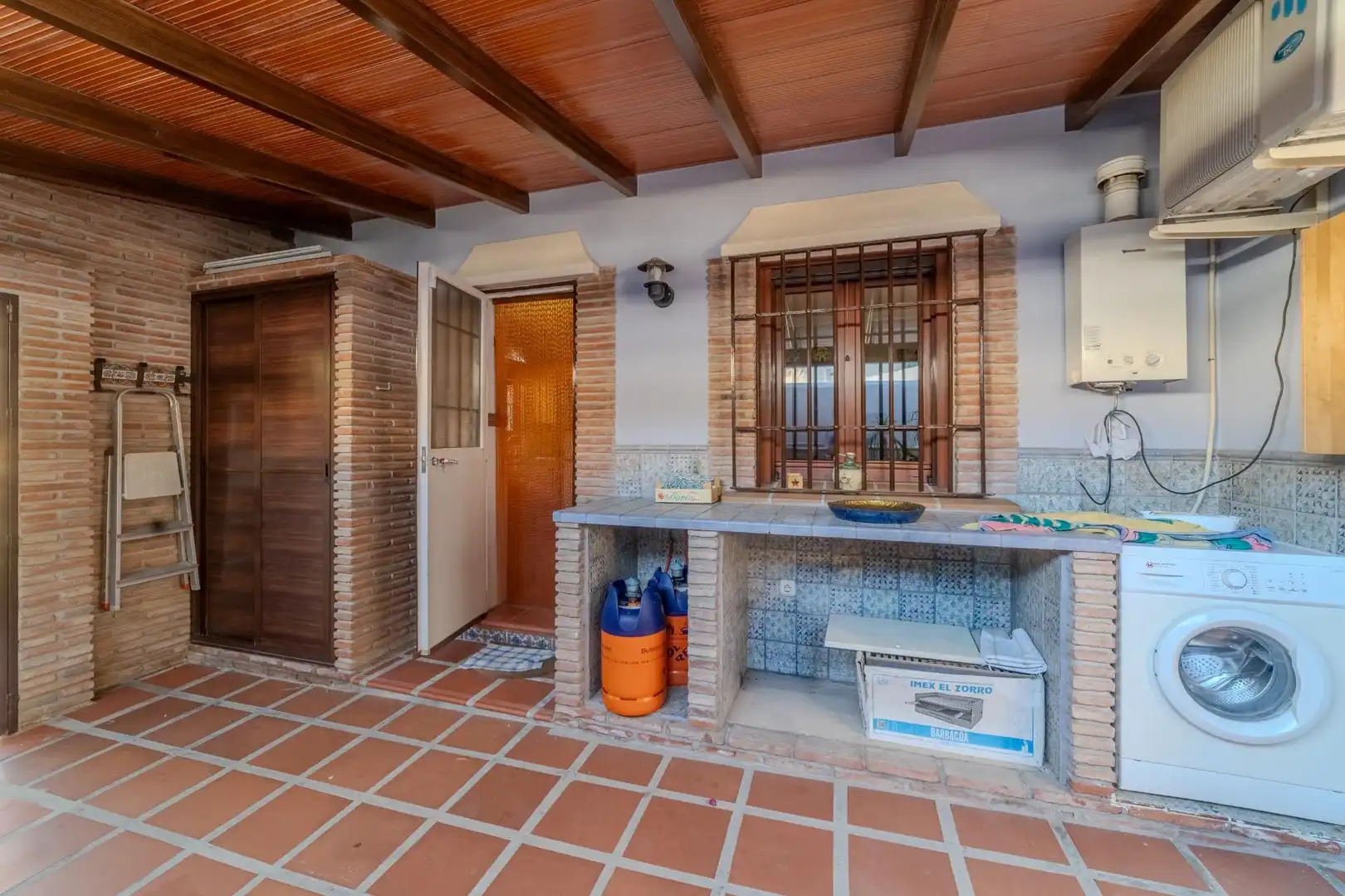 Cuina de Casa o xalet en venda en Rincón de la Victoria amb Aire condicionat, Terrassa i Traster