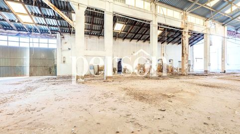 VENTA Nave industrial 2.053 m, acceso a dos calles  Muelle de carga, imatge 3