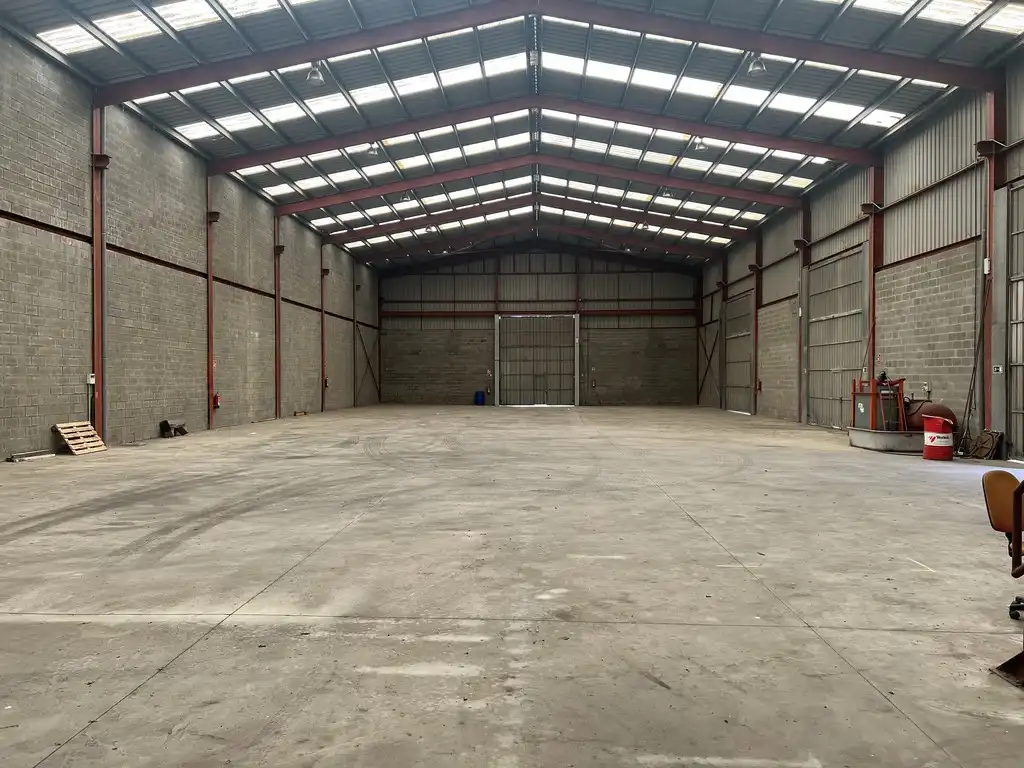 Industrial buildings for rent in Avenida do Mar, 139, Zona Ultramar