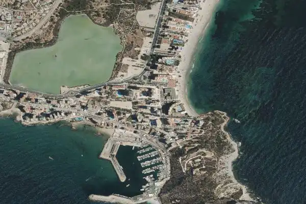 Garage for sale in Calpe / Calp