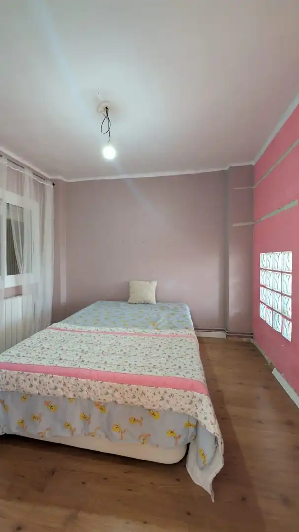 Dormitori de Pis en venda en Ripollet amb Calefacció, Parquet i Balcó