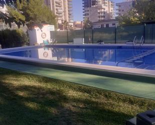 Piscina de Apartament de lloguer en Benicasim / Benicàssim amb Aire condicionat i Terrassa