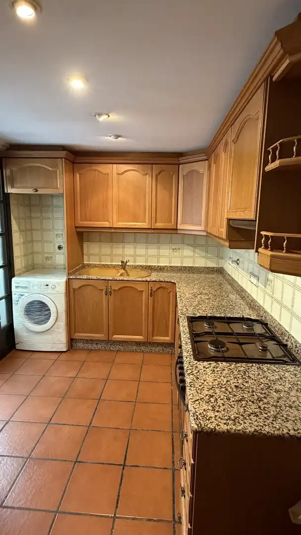 Küche von Wohnung zur Miete in Valencia mit Terrasse, Möbliert und Waschmaschine