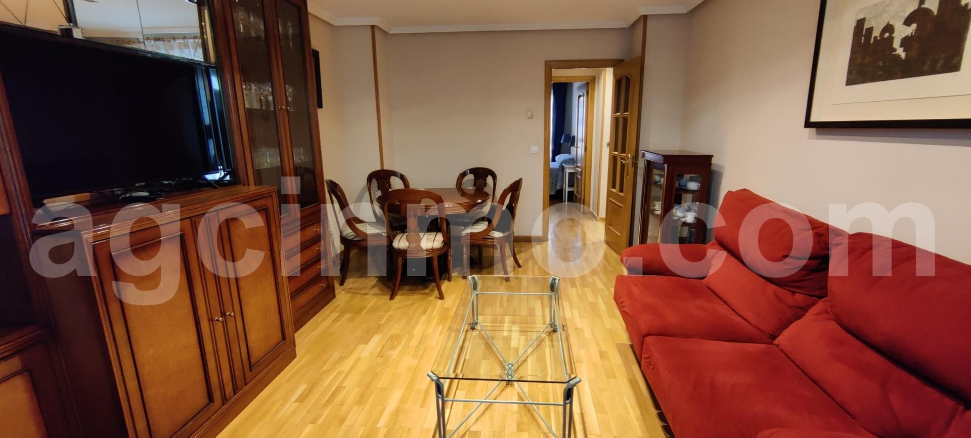 Living room of Flat to rent in Valladolid Capital  with Heating