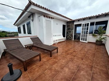Wohnung mit Garten zur Miete in Camino Carrasco 2