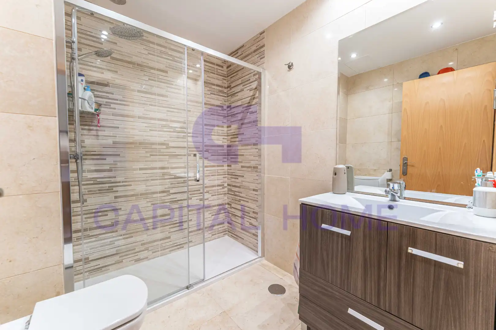 Baño de Casa adosada en venta en Navalcarnero con Aire acondicionado, Calefacción y Jardín privado