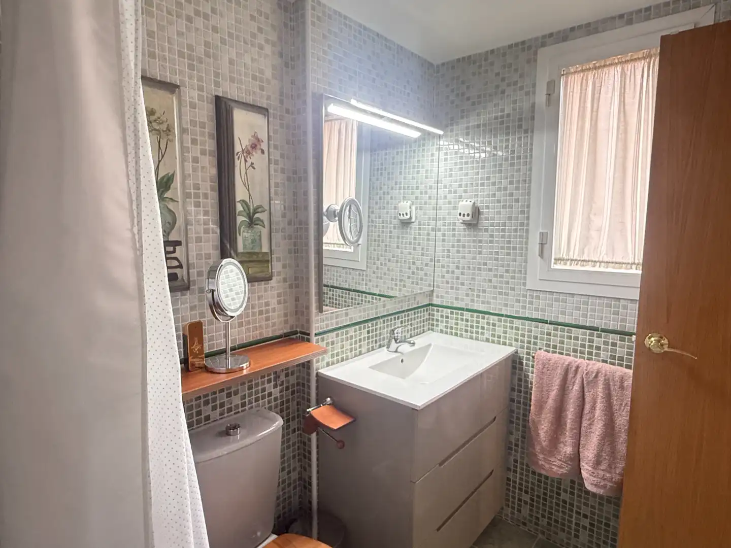 Bathroom of Houses for sale in Alcalá de Henares  with Air Conditioner, Heating and Private garden