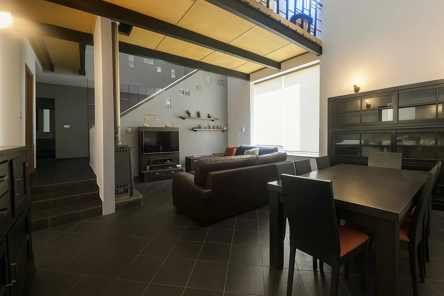 Sala d'estar de Casa o xalet en venda en Fisterra amb Jardí privat, Moblat i Forn