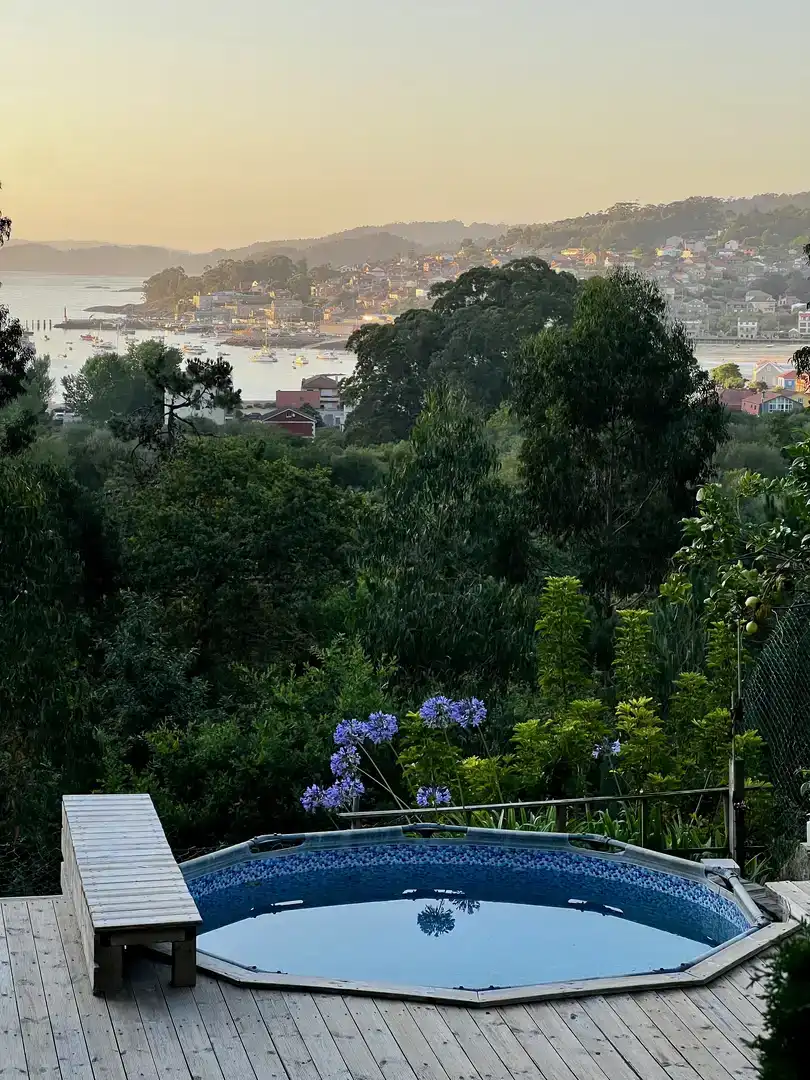 Jardín de Piso en venta en Cangas  con Jardín privado, Parquet y Piscina