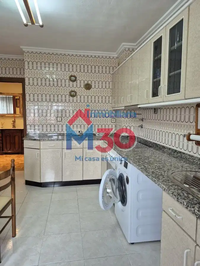 Kitchen of Flat for sale in Miranda de Ebro  with Heating, Parquet flooring and Terrace