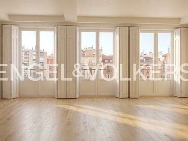 Piso con balcón en venta en Centro