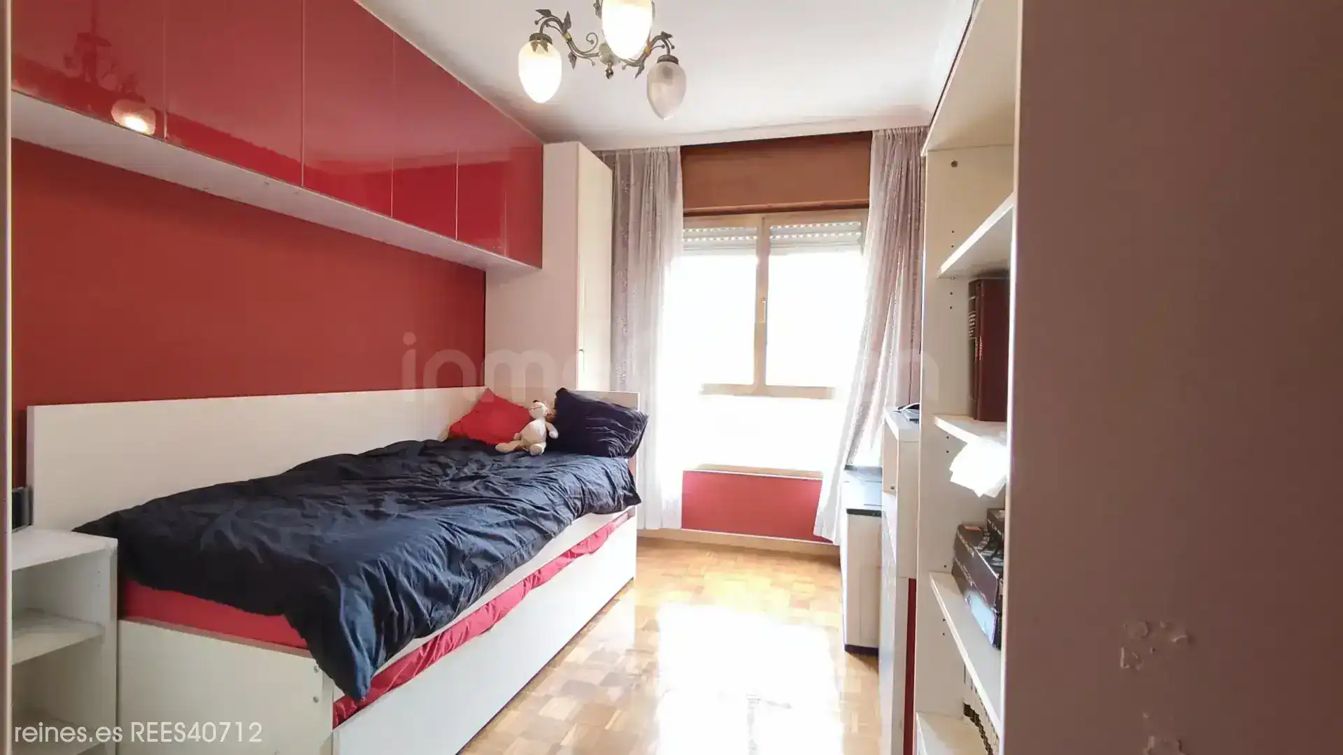Habitación de Piso en venta en Mieres (Asturias) con Calefacción, Terraza y Amueblado