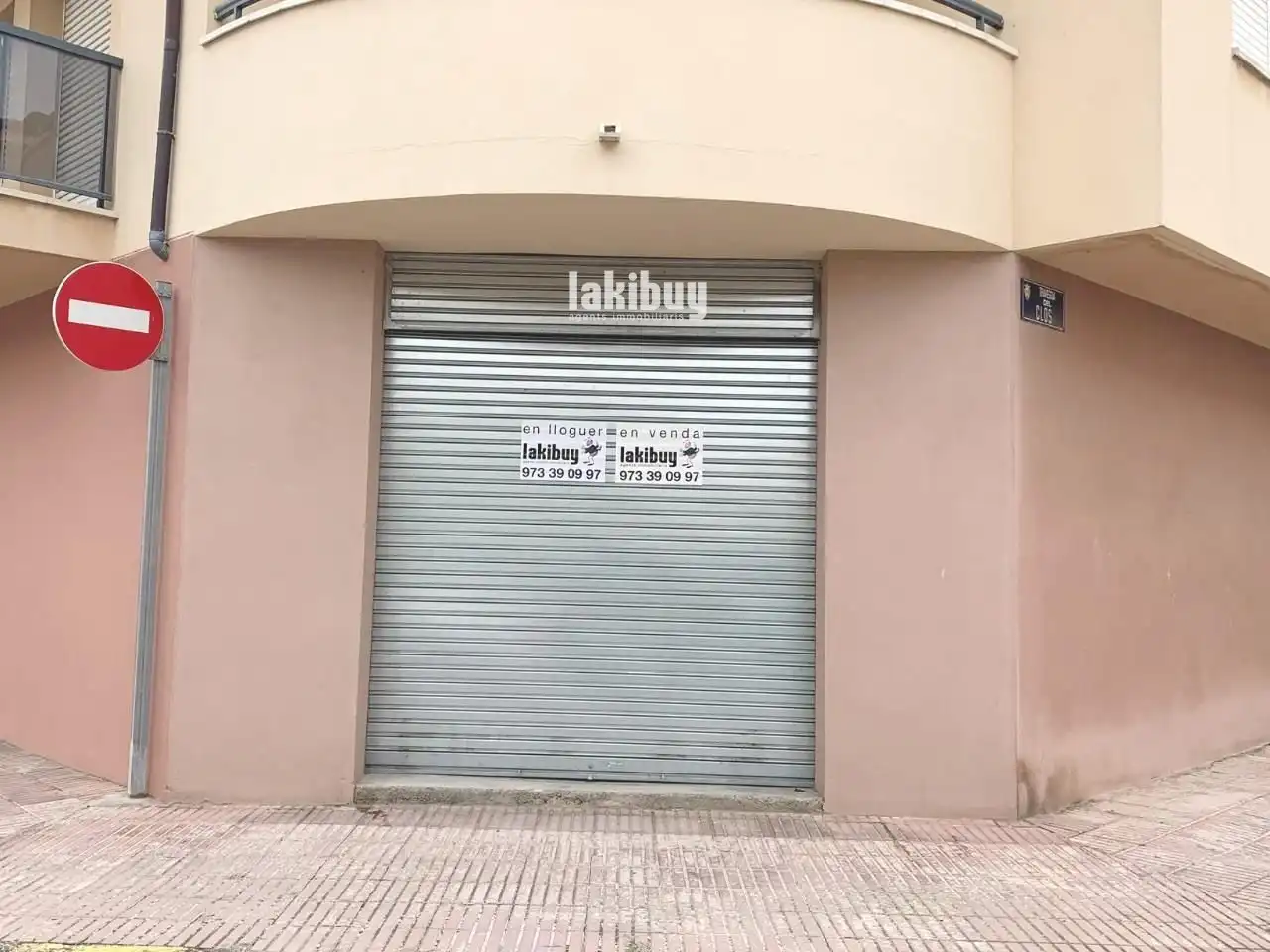 Locale commerciale in vendita a pau casals